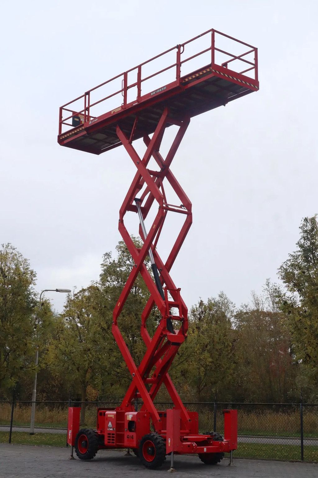 LGMG SR1023D | 12 METER | 1.100 KG