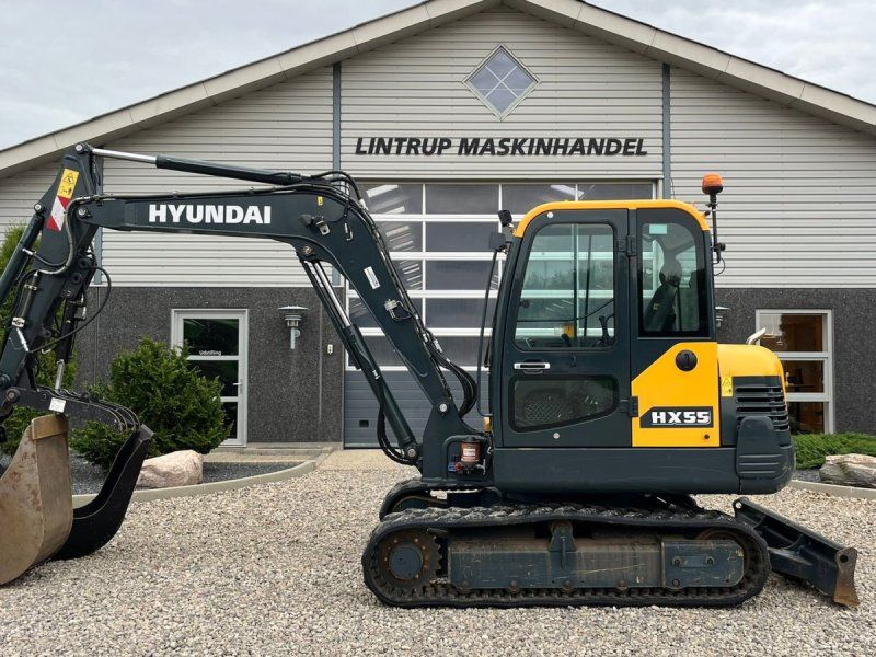 Hyundai HX55 Med Hydrema skifte og centralsmørring og grab-klo på. Udlej