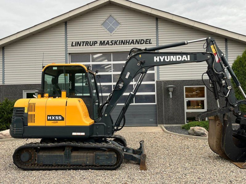 Hyundai HX55 Med Hydrema skifte og centralsmørring og grab-klo på. Udlej