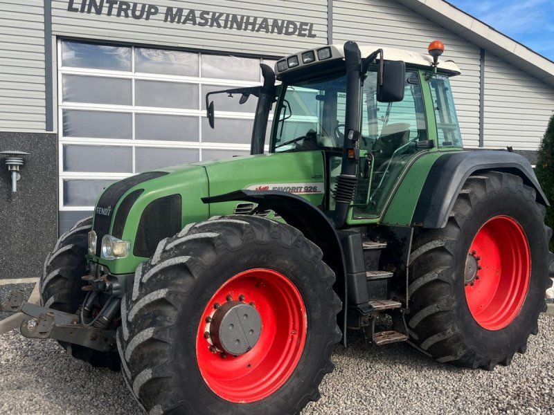 Fendt 926 Favorit Vario Med frontlift