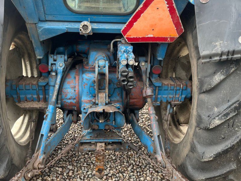 Ford 7610