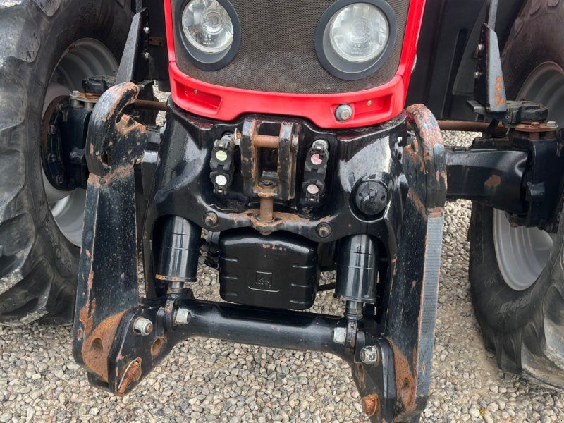 Massey Ferguson 6490 Dyna 6 med frontlift
