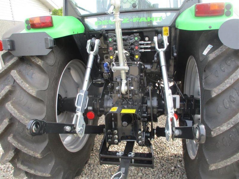 Deutz-Fahr Agrofarm 115G New and Un  with 30F+30R Hi-Lo and Cree
