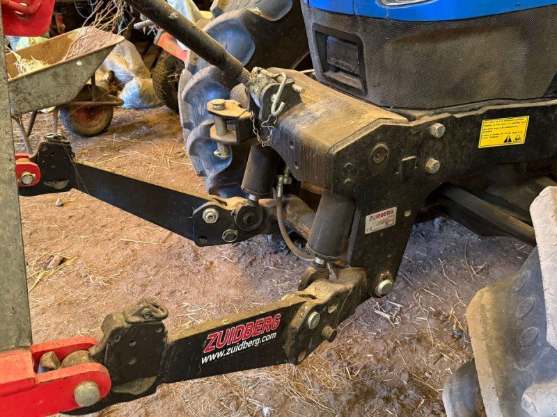 New Holland T6.165 ElectroCommand