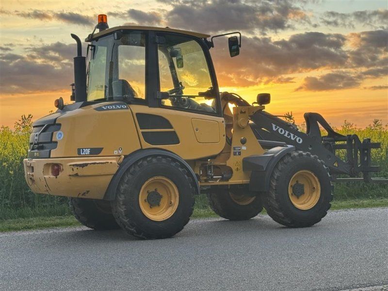 Volvo L20F