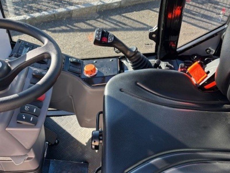 Giant G2700 X-TRA HD PLUS med dobbelpumpe og proinch