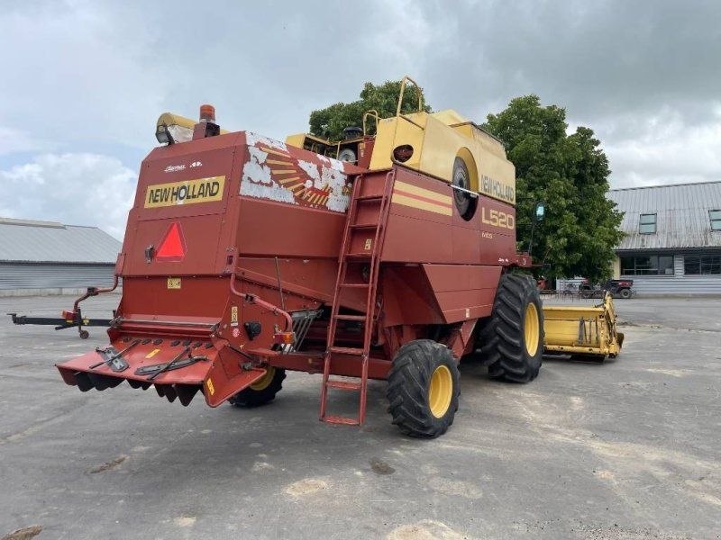 New Holland L520