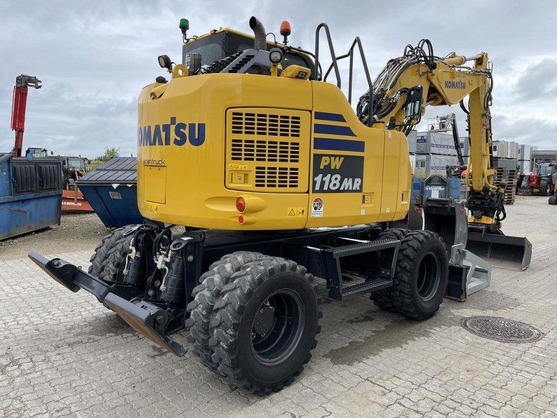 Komatsu PW118MR-11