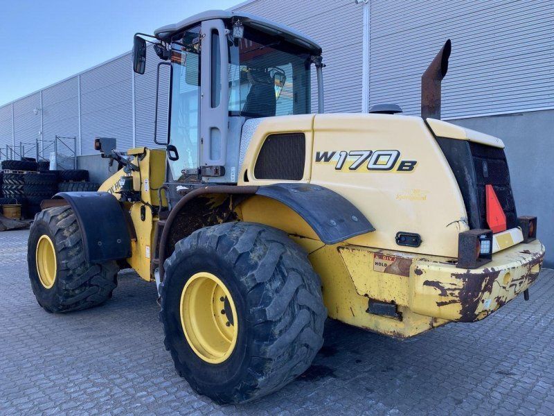New Holland W170D