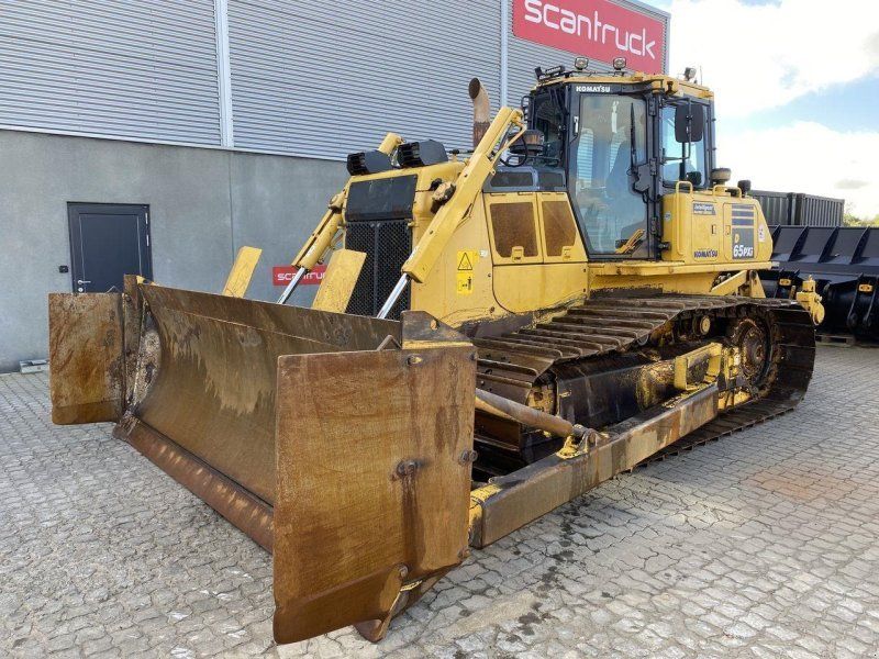 Komatsu D65PXI-18