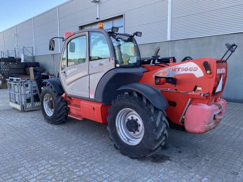 Manitou MT1440A ST3B