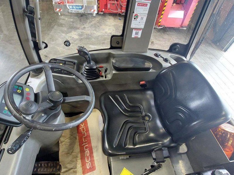 AR320 Cab