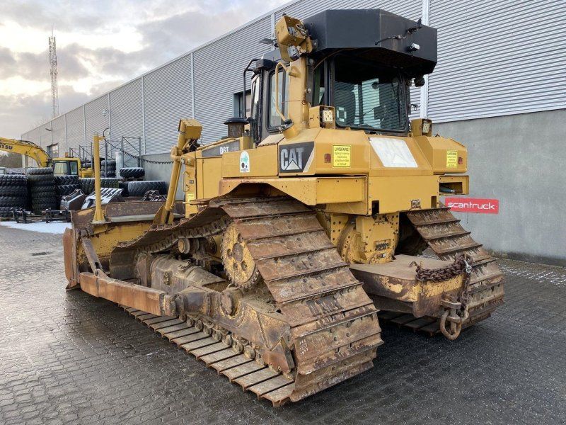 Caterpillar D6T LGP