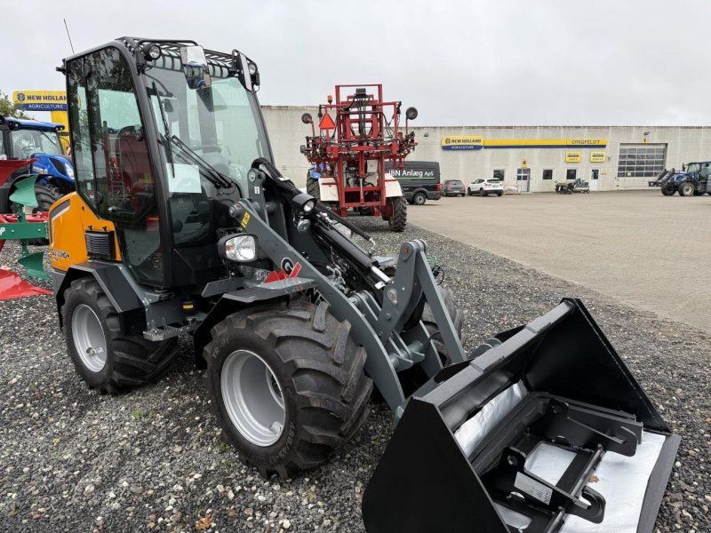 Giant G2700HD PLUS CAB