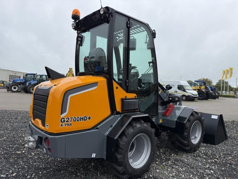 Giant G2700HD PLUS CAB