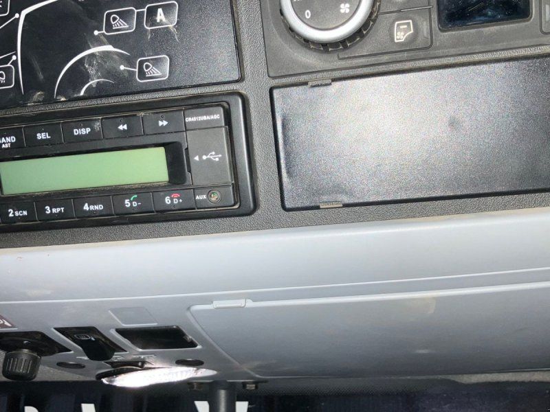 Valtra T195 Active---  PÅ VEJ IND-