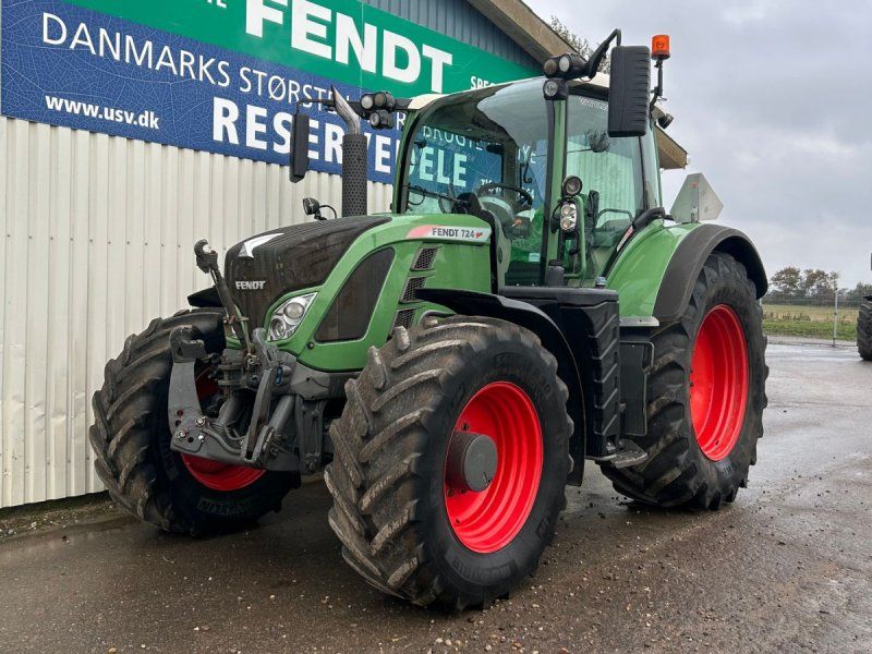 Fendt 724 Vario SCR Profi Plus Få timer