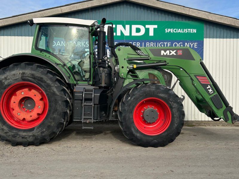 Fendt 933 Vario SCR Profi Plus  Med MX Frontlæsser TX430