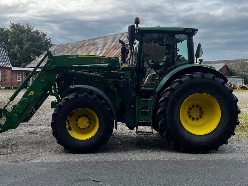 John Deere 6175R