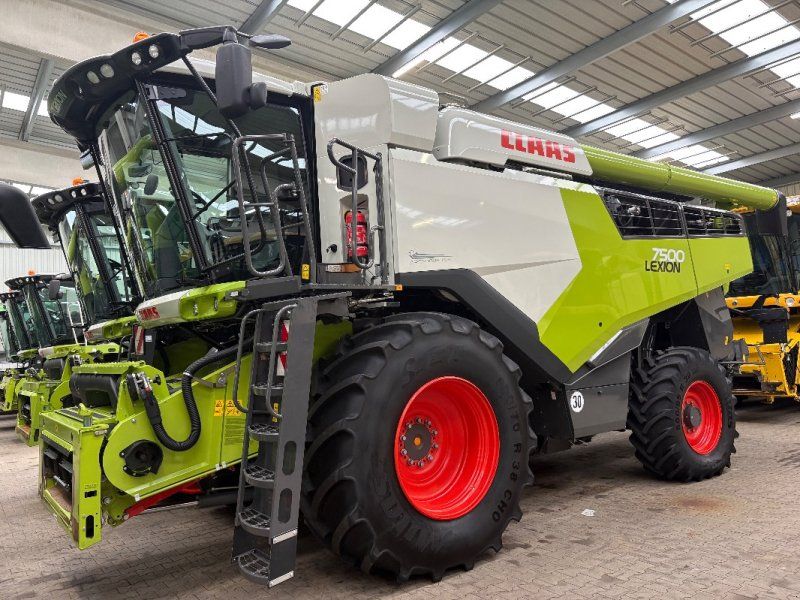 Claas LION 7500