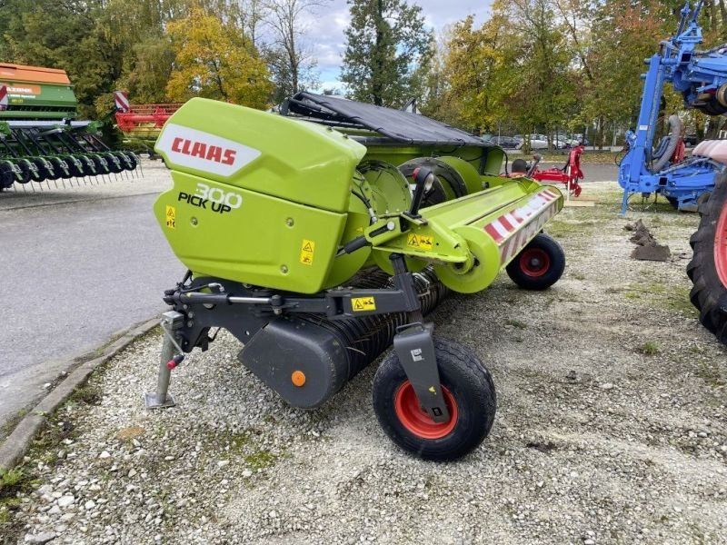 Claas PICK UP 300 PROFI