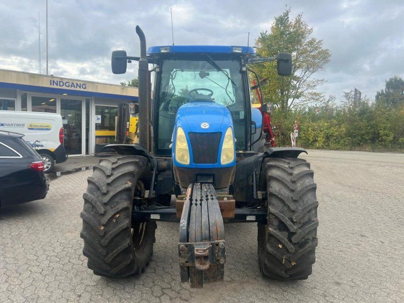 New Holland TS115A