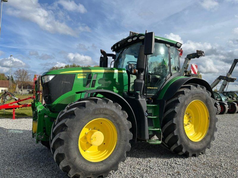 John Deere 6250R