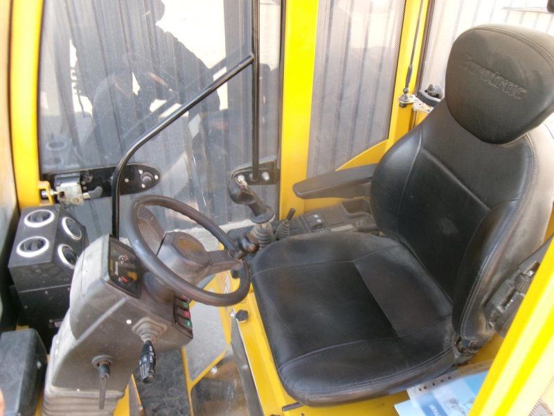 Eurotrac W12