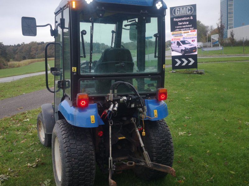 New Holland Boomer 25