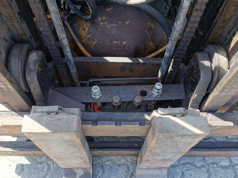 TCM FD25 Z2 // 2500 Kg.  diesel