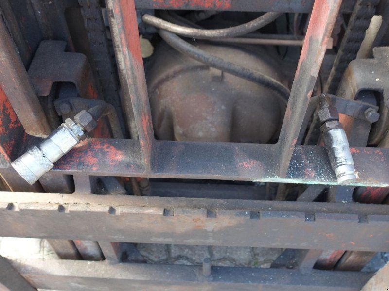 Nissan EH02 A 20U // 2 tons diesel