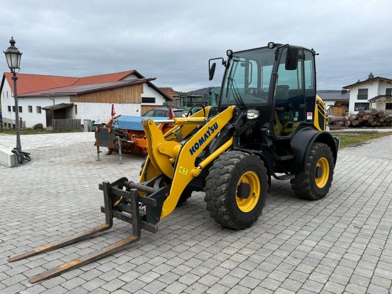 Komatsu WA 80M 8EO