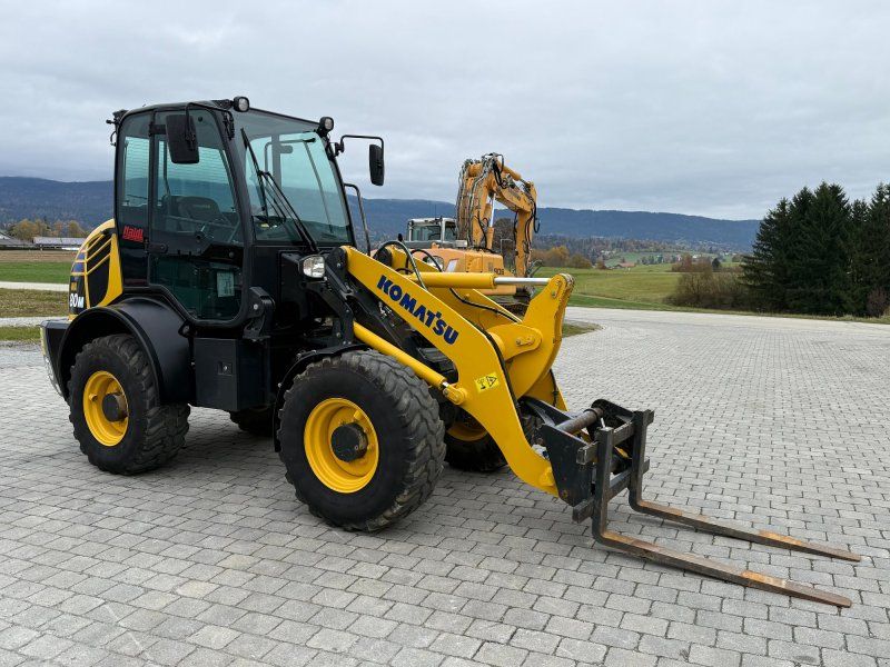 Komatsu WA 80M 8EO
