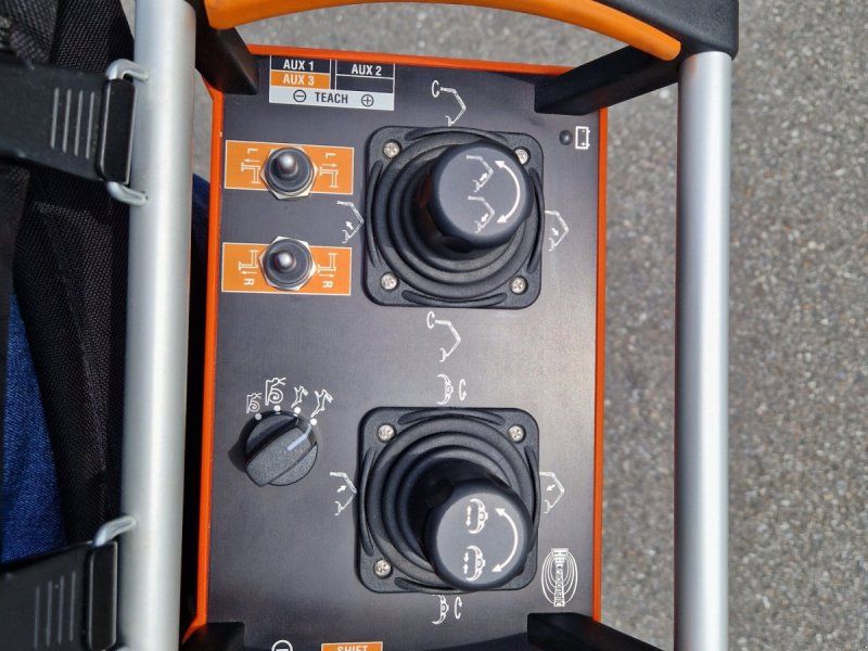 Scandic ST-12D 16t 9m Kran 750kg Hubkraft Druckluft Funkfernsteuerung