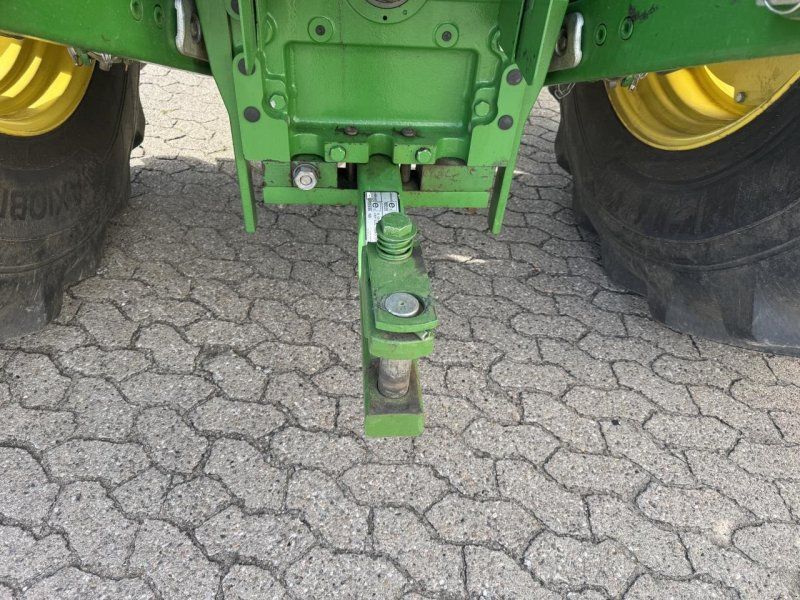 John Deere 6R 250