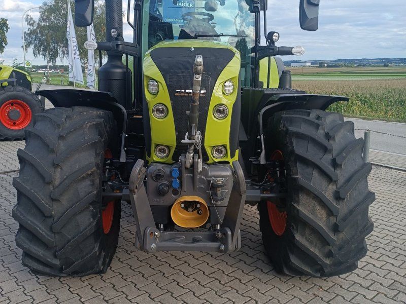Claas Arion 660 CMATIC