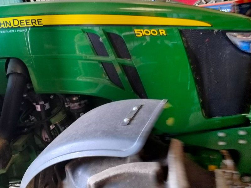 John Deere 5100 R