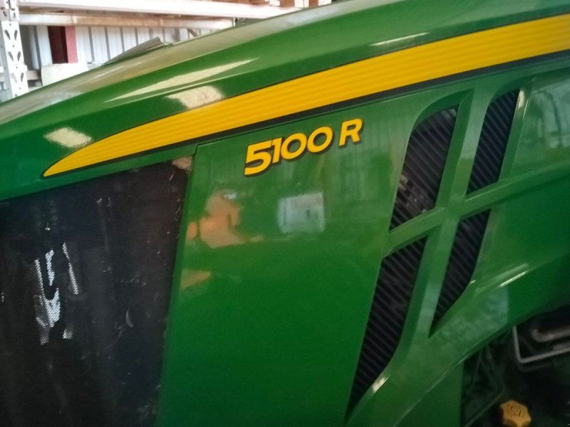 John Deere 5100 R