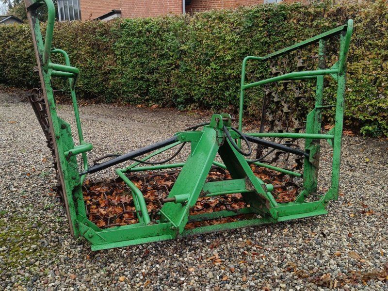 5m græsmarksharve med hydraulisk opklap
