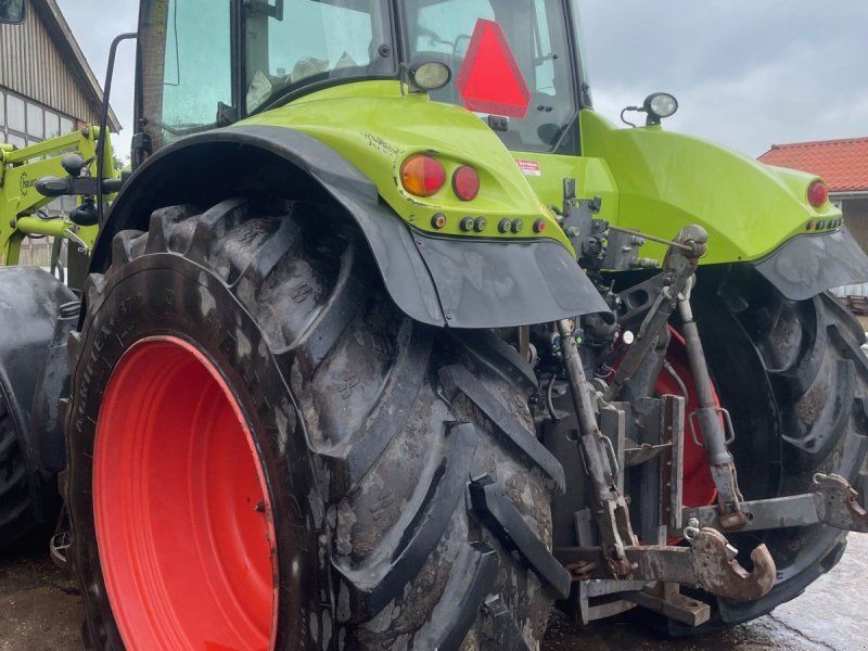 Claas ARION 530 CIS med VX150 læsser