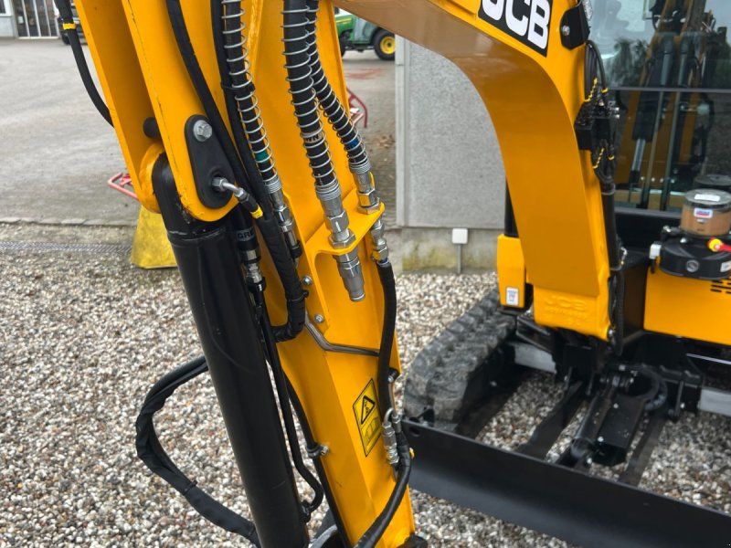 JCB 19C-1