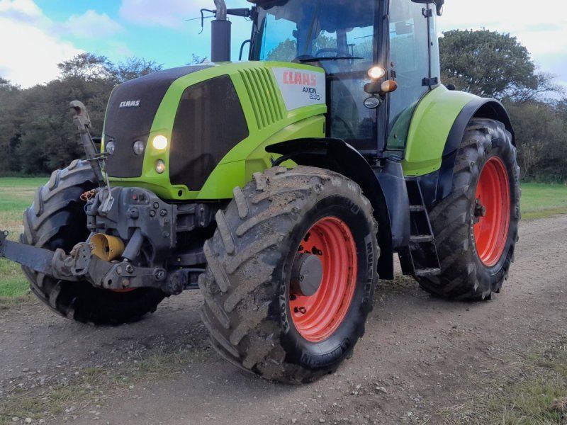 Claas Axion 840 CMatic med front pto.