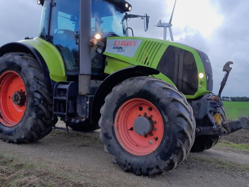 Claas Axion 840 CMatic med front pto.