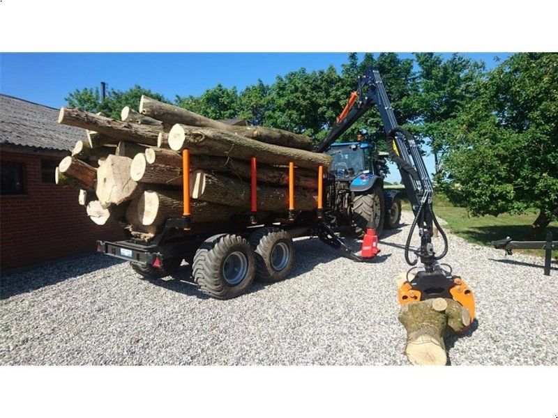 BMF 10 t. skovvogn med 7,2 m kran