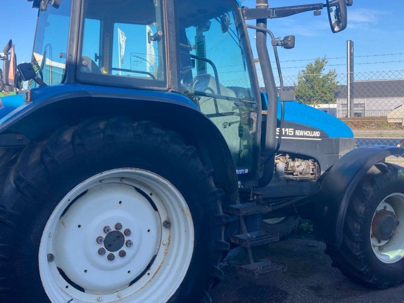 New Holland TS115