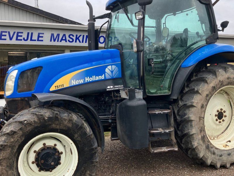 New Holland TS 115 A
