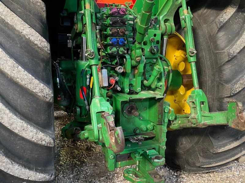 John Deere 7310R