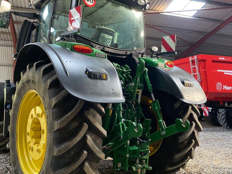John Deere 6R250