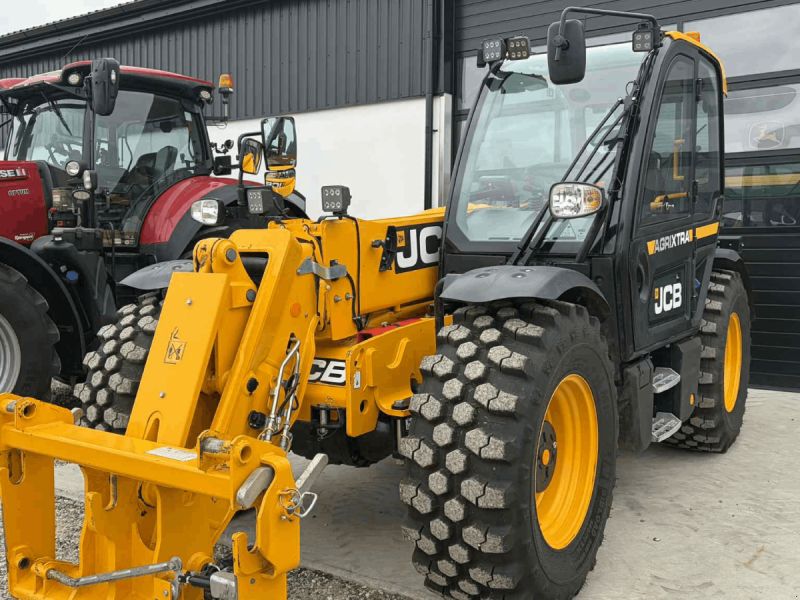 JCB 542-70 AGRI XTRA Dual Tech