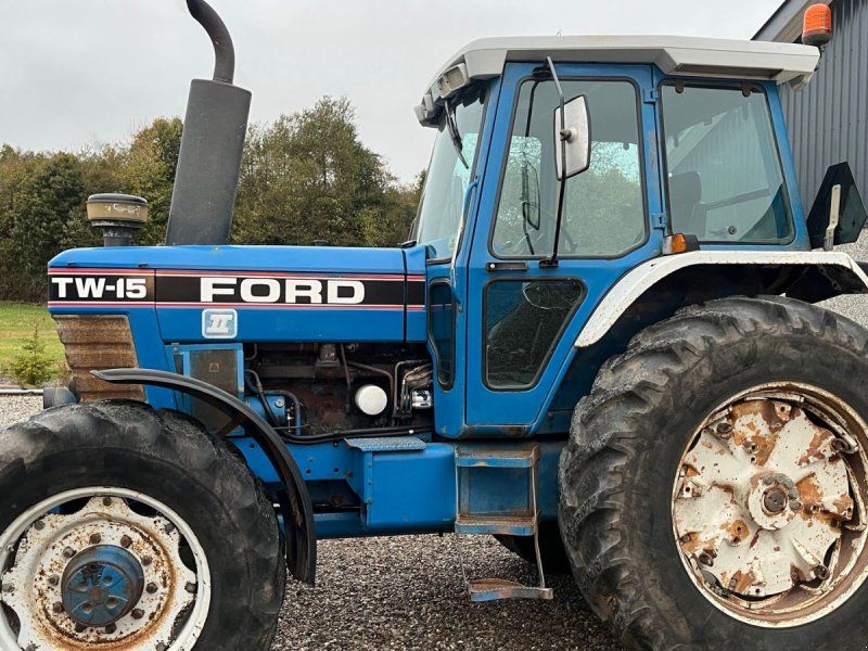 Ford TW 15 Force 2